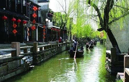 玄彬孙艺珍日本约会，41岁玄彬不修边幅，两人眼神拉丝如偶像剧